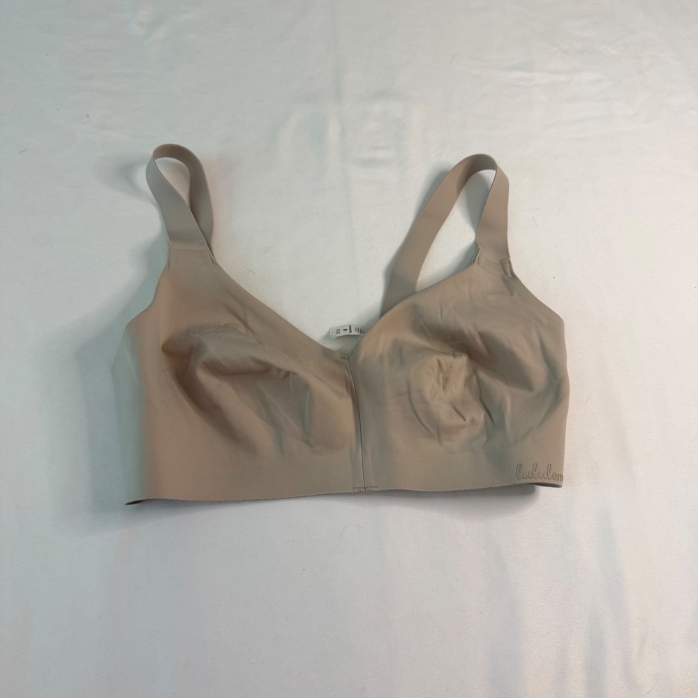 Lululemon In Alignment Straight Strap Bra 32DD Tan Beige Neutral Luxtreme